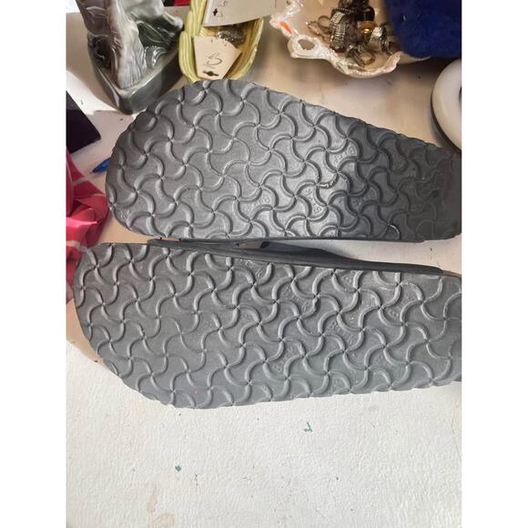 Blk sandals - Picture 3 of 4